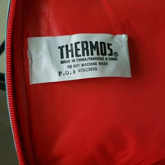 Vintage 90s Winnie The Pooh Thermos Brand Soft Lunchbox - Picture 8 of 8